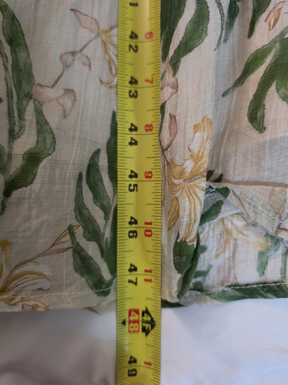 ​En Saison Floral Smocked Midi Dress with Fabric Tassels - NWT - Picture 14 of 14